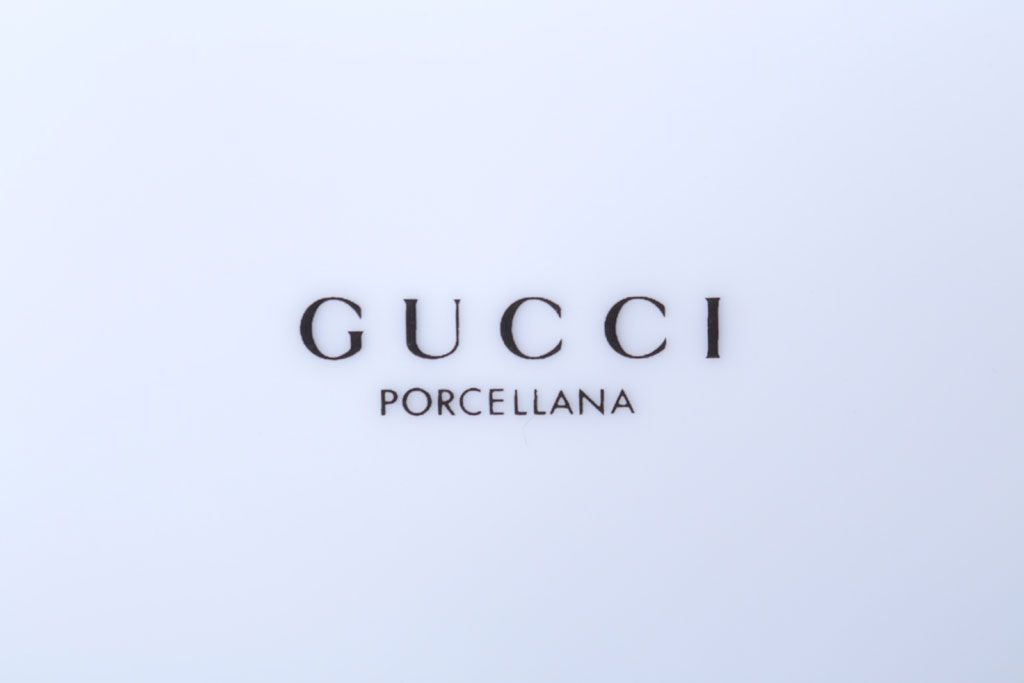 アンティーク雑貨　中古　GUCCI(グッチ)　PORCELLANA　ROMAN(ローマ)　プレート4枚セット(洋食器)