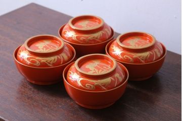 アンティーク雑貨　アンティーク　大正〜昭和初期　木製朱塗蒔絵椀4客セット(漆器)