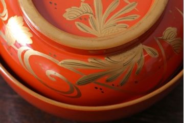 アンティーク雑貨　アンティーク　大正〜昭和初期　木製朱塗蒔絵椀4客セット(漆器)