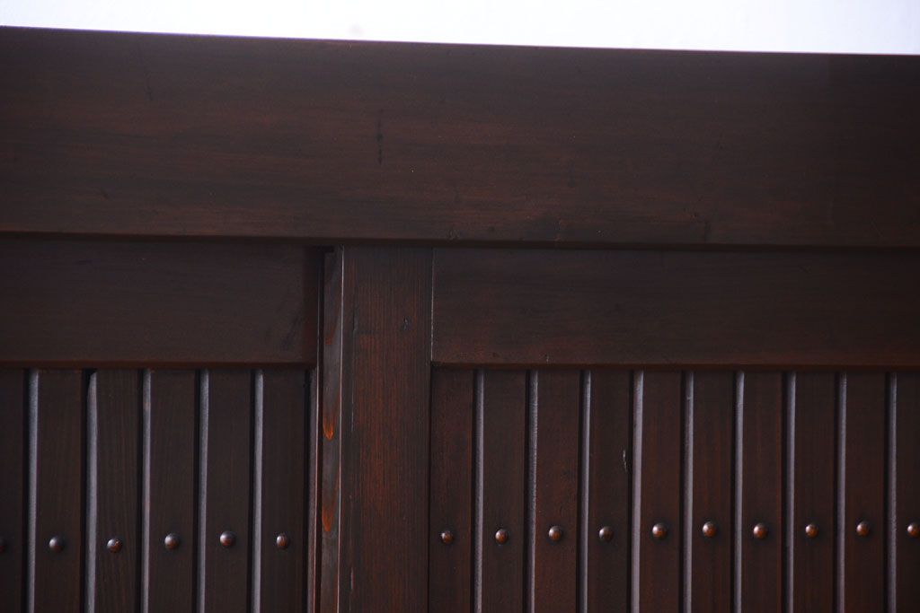 アンティーク家具　古民具・骨董　明治期　重厚な鉄脚付き!六尺水屋箪笥サイドボード(2)