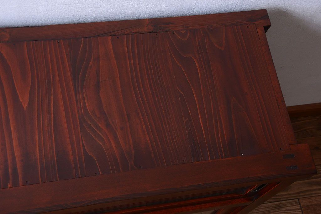 アンティーク家具　和製アンティーク　脚付き!モールガラス引き戸のサイドボード(収納棚)