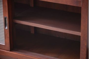 アンティーク家具　和製アンティーク　脚付き!モールガラス引き戸のサイドボード(収納棚)