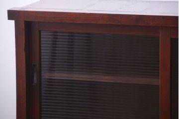 アンティーク家具　和製アンティーク　モールガラス引き戸のサイドボード(収納棚)