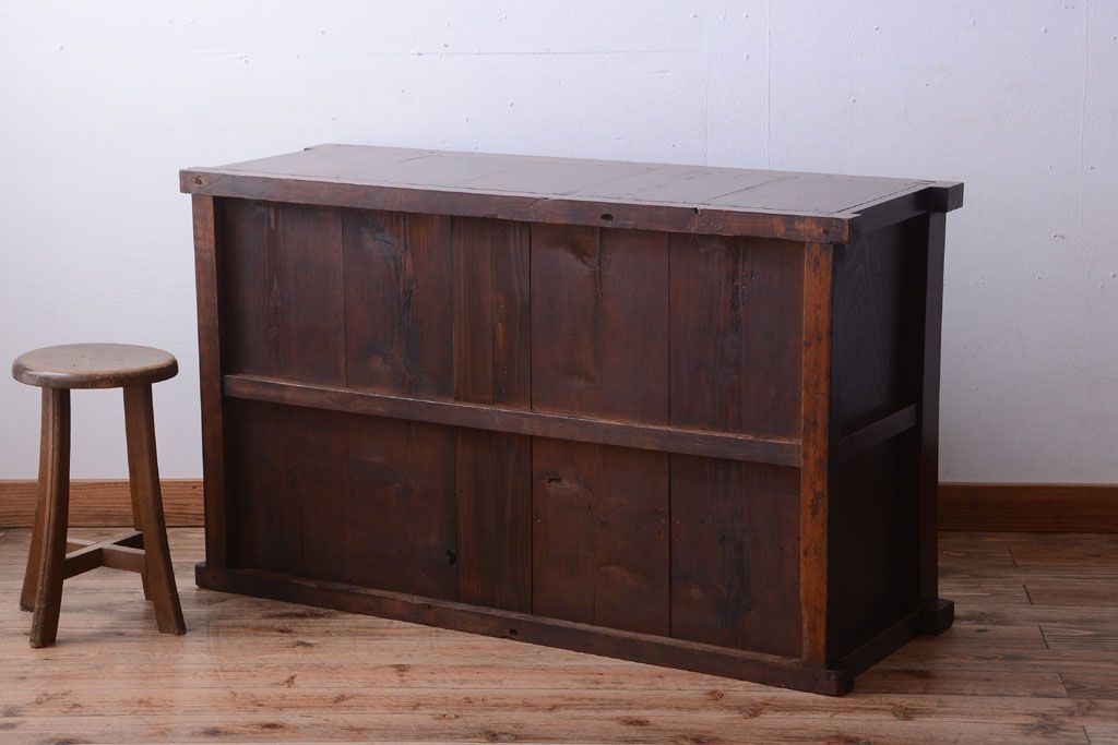 アンティーク家具　和製アンティーク　モールガラス引き戸のサイドボード(収納棚)