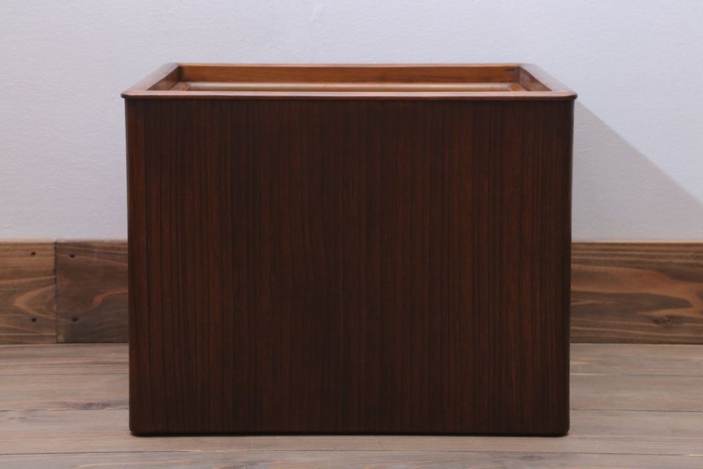 アンティーク雑貨　古民具・骨董　古い桐材・銅おとしの上品なアンティーク角火鉢(1)