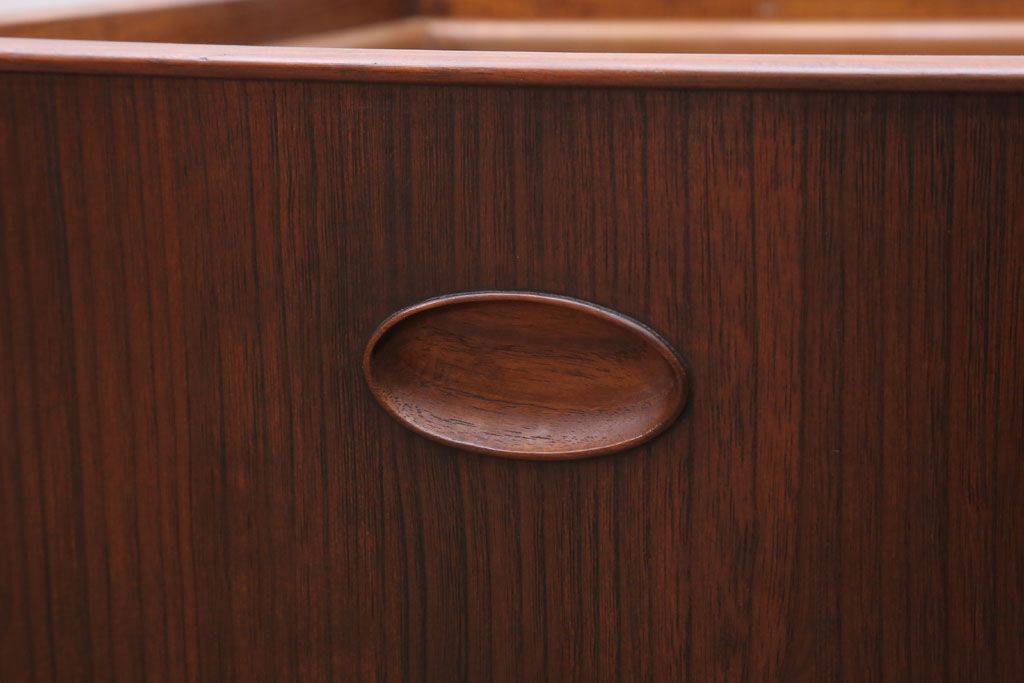 アンティーク雑貨　古民具・骨董　古い桐材・銅おとしの上品なアンティーク角火鉢(1)