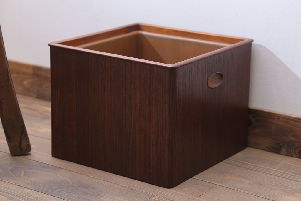 アンティーク雑貨　古民具・骨董　古い桐材・銅おとしの上品なアンティーク角火鉢(2)