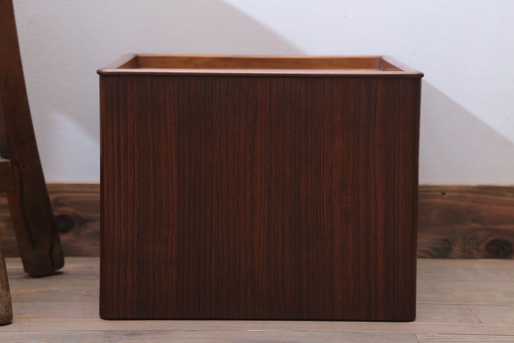 アンティーク雑貨　古民具・骨董　古い桐材・銅おとしの上品なアンティーク角火鉢(2)