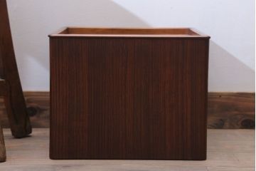 アンティーク雑貨　古民具・骨董　古い桐材・銅おとしの上品なアンティーク角火鉢(2)