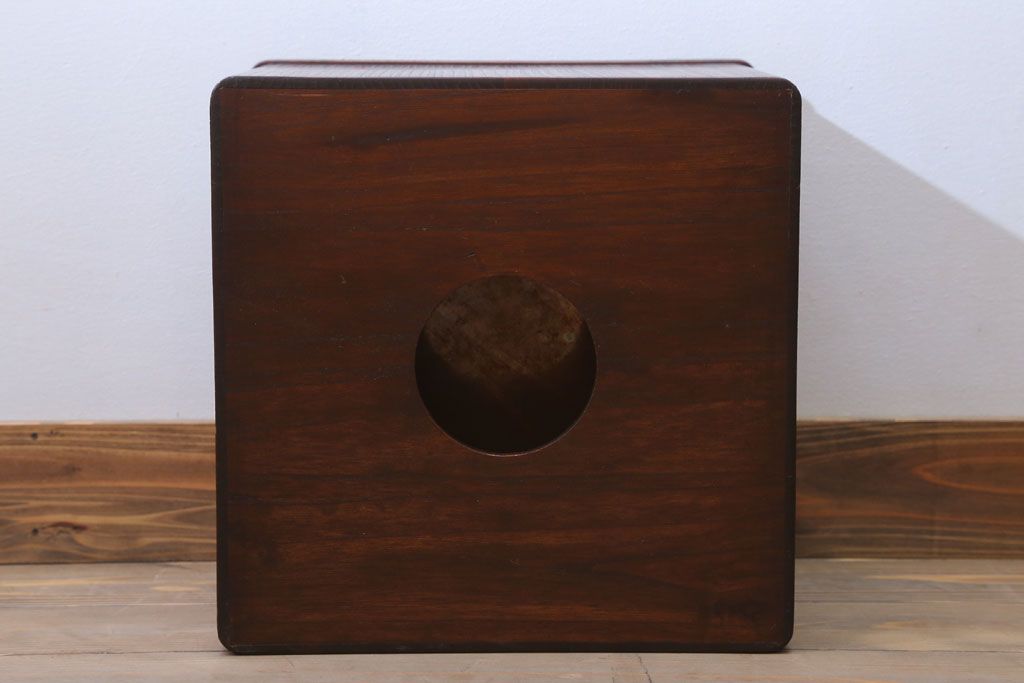 アンティーク雑貨　古民具・骨董　古い桐材・銅おとしの上品なアンティーク角火鉢(2)