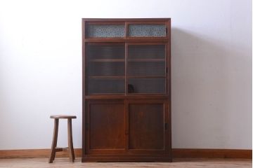 アンティーク家具　和製アンティーク　デザインガラス入り!古い木の一本物食器棚