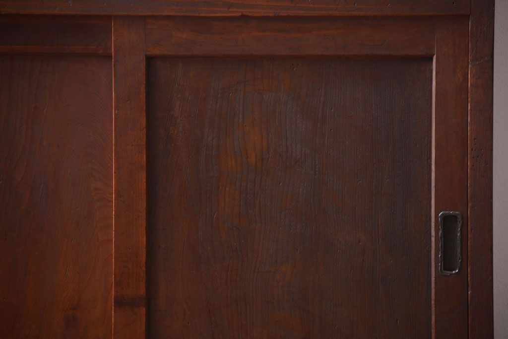 アンティーク家具　和製アンティーク　デザインガラス入り!古い木の一本物食器棚