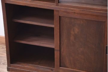 アンティーク家具　和製アンティーク　デザインガラス入り!古い木の一本物食器棚