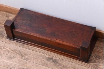 アンティーク家具　和製アンティーク　古い木の小振りな置床(置き床)