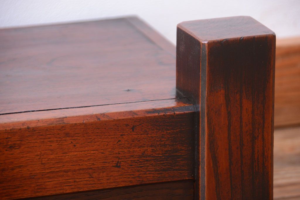 アンティーク家具　和製アンティーク　古い木の小振りな置床(置き床)