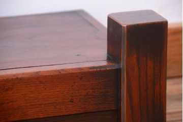 アンティーク家具　和製アンティーク　古い木の小振りな置床(置き床)