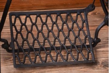 アンティーク家具　アンティーク　DIYにぴったり!おしゃれなシンガーミシンの鉄脚(3)