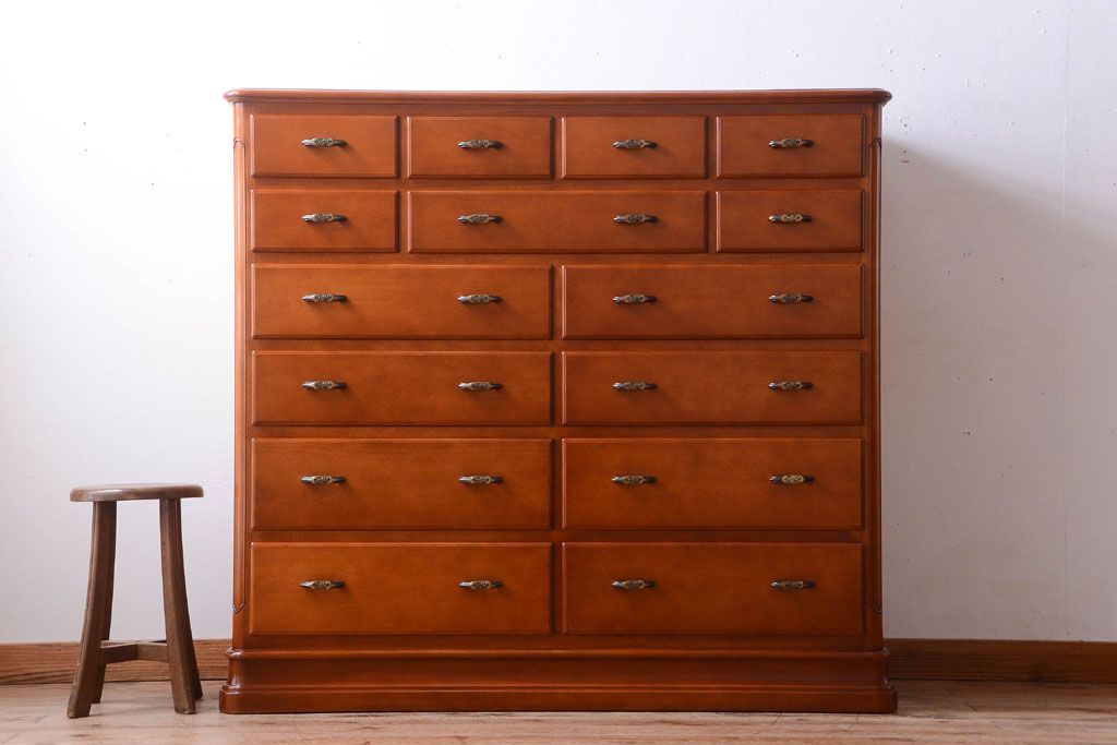 中古　横浜クラシック家具　ダニエル　エトランジェ整理ダンス(チェスト)(定価約73万円)