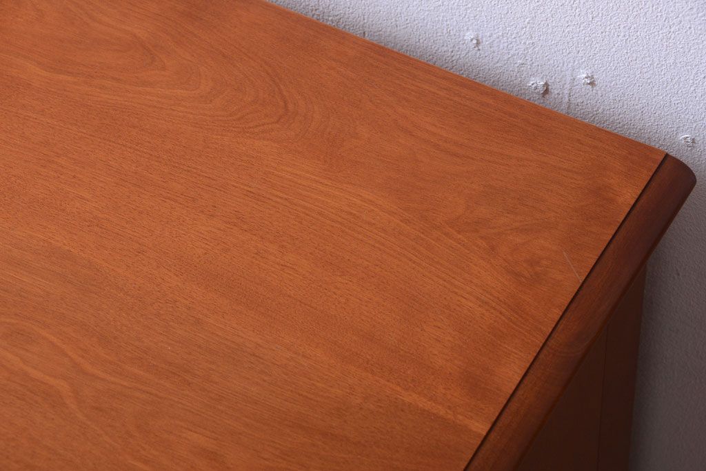 中古　横浜クラシック家具　ダニエル　エトランジェ整理ダンス(チェスト)(定価約73万円)