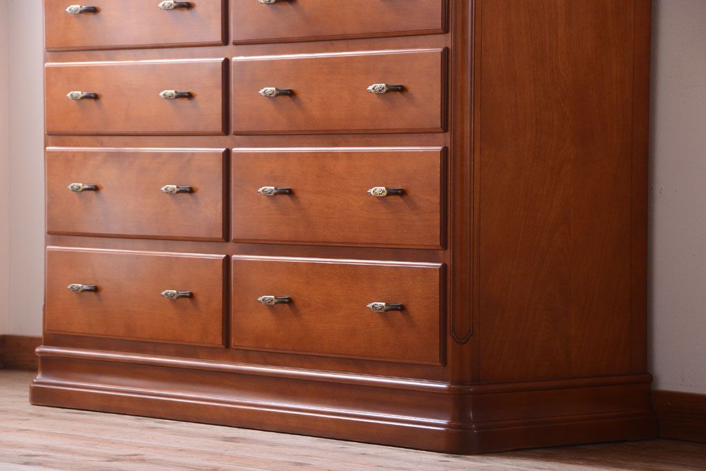 中古　横浜クラシック家具　ダニエル　エトランジェ整理ダンス(チェスト)(定価約73万円)