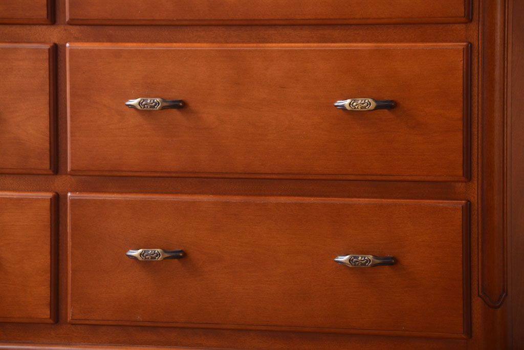 中古　横浜クラシック家具　ダニエル　エトランジェ整理ダンス(チェスト)(定価約73万円)