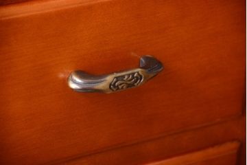 中古　横浜クラシック家具　ダニエル　エトランジェ整理ダンス(チェスト)(定価約73万円)