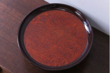 アンティーク雑貨　古民具・骨董　欅材の上品な高台付き盆(丸高盆)