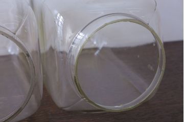 アンティーク雑貨　昭和レトロ　古い駄菓子屋のガラス瓶(ビン)2個セット(3)