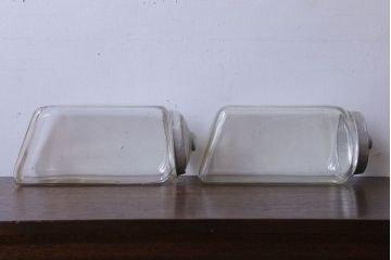 アンティーク雑貨　昭和レトロ　古い駄菓子屋のガラス瓶(ビン)2個セット(3)