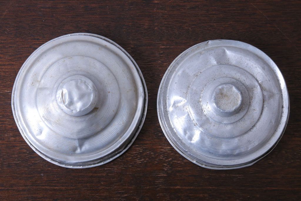 アンティーク雑貨　昭和レトロ　古い駄菓子屋のガラス瓶(ビン)2個セット(3)