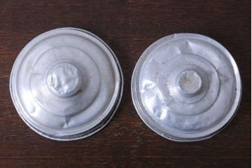 アンティーク雑貨　昭和レトロ　古い駄菓子屋のガラス瓶(ビン)2個セット(3)