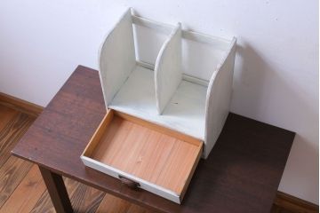アンティーク家具　アンティークペイント　引き出し付き!小さな古い木の本立て