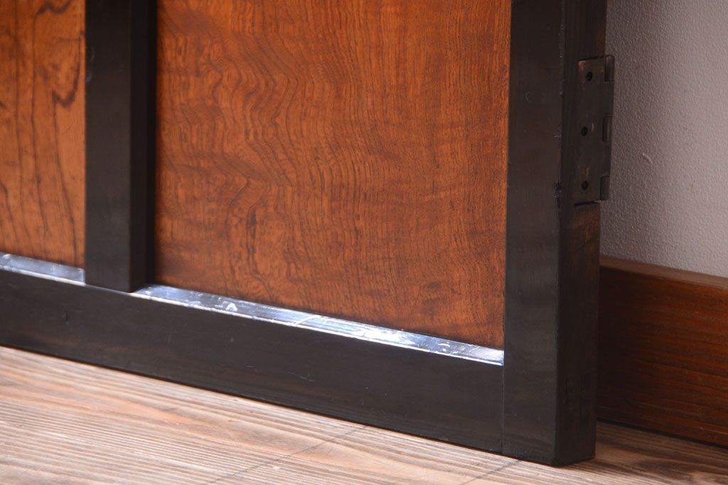 和製アンティーク　鏡板欅材!古い木のドア(扉)