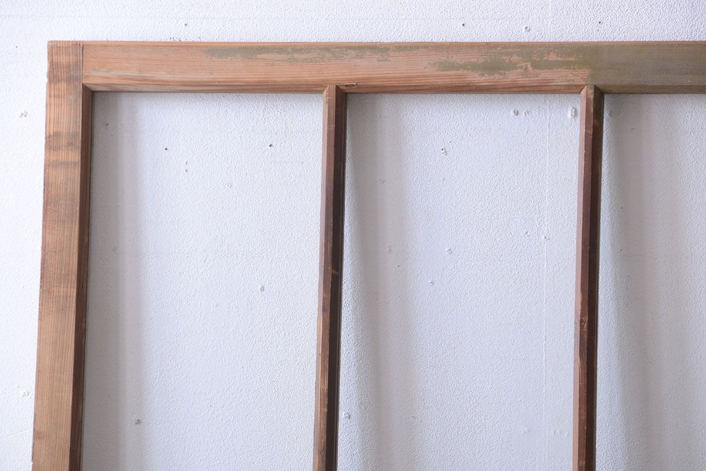 アンティークペイント　古い木の味わい深いペンキガラス戸