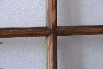 アンティークペイント　古い木の味わい深いペンキガラス戸