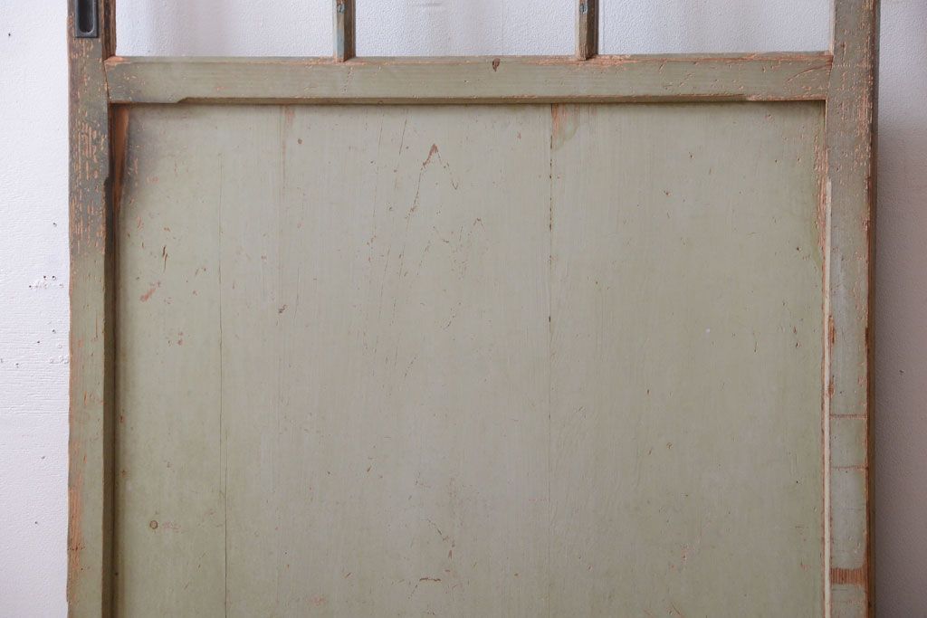 アンティークペイント　古い木の味わい深いペンキガラス戸