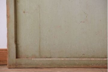 アンティークペイント　古い木の味わい深いペンキガラス戸