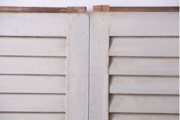 アンティーク　ルーバー風デザインがおしゃれなペイント引き戸2枚セット(雨戸)(2)