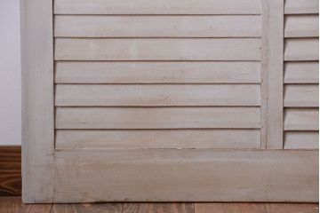 アンティーク　ルーバー風デザインがおしゃれなペイント引き戸2枚セット(雨戸)(2)