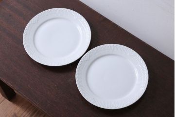 アンティーク雑貨　中古　ROYAL COPENHAGEN(ロイヤルコペンハーゲン)　WHITE FLUTED HALF LACE(ホワイトフルーテッド・ハーフレース) 25cmプレート(大皿)2枚セット(洋食器)
