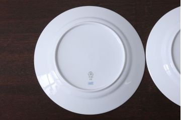 アンティーク雑貨　中古　ROYAL COPENHAGEN(ロイヤルコペンハーゲン)　WHITE FLUTED HALF LACE(ホワイトフルーテッド・ハーフレース) 25cmプレート(大皿)2枚セット(洋食器)