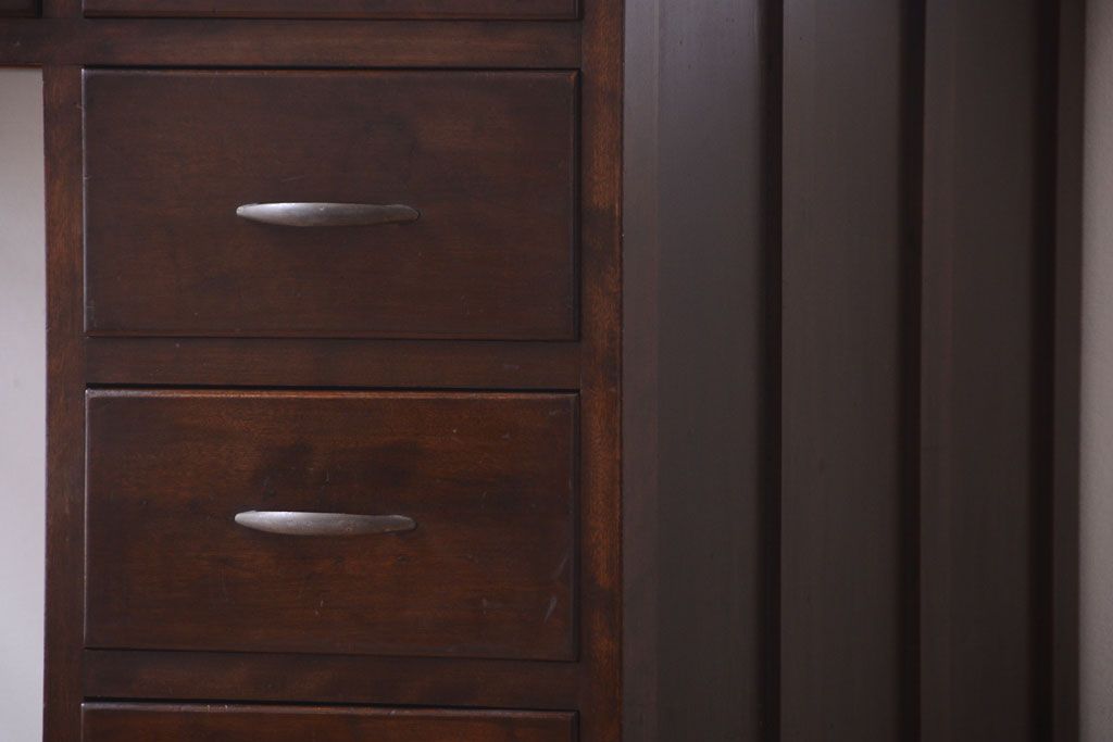 アンティーク家具　和製アンティーク　古いカバ材のシンプルな片袖机(デスク)