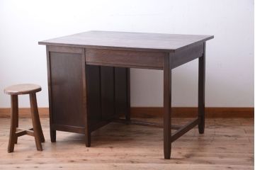 アンティーク家具　和製アンティーク　古いカバ材のシンプルな片袖机(デスク)