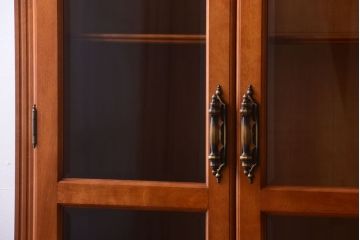 中古　横浜クラシック家具　ダニエル　高級品!収納棚(キャビネット)(1)(定価約50万円)