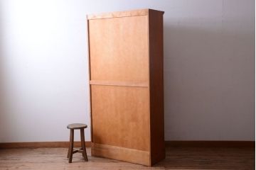 中古　横浜クラシック家具　ダニエル　高級品!収納棚(キャビネット)(1)(定価約50万円)