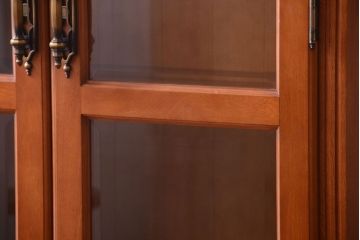 中古　横浜クラシック家具　ダニエル　高級品!収納棚(キャビネット)(2)(定価約50万円)