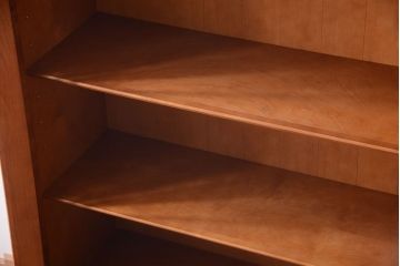 中古　横浜クラシック家具　ダニエル　高級品!収納棚(キャビネット)(2)(定価約50万円)