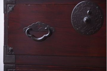 アンティーク家具　古民具・骨董　明治〜大正期　前面栗材!二段重ねのアンティーク米沢箪笥(台輪付き)