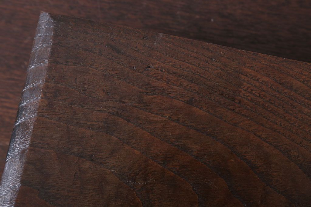 アンティーク雑貨　和製アンティーク　古い木製の小さな花台(飾り台)