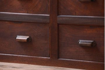 アンティーク家具　和製アンティーク　前面欅材!框が重厚な時代箪笥ローボード(引き出し・ローチェスト)(1)